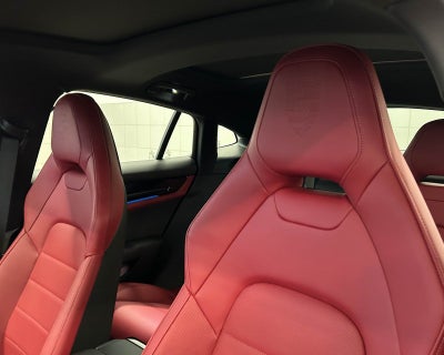 2026 Porsche Panamera 4