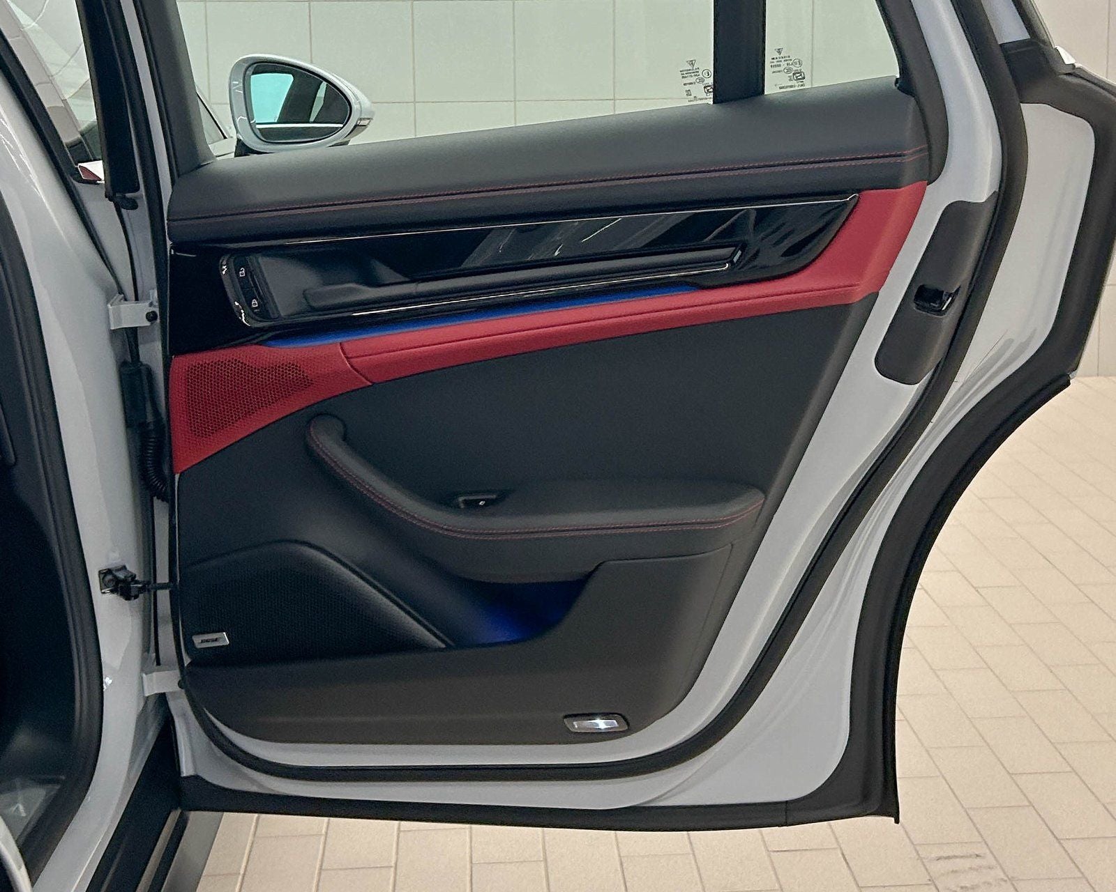 2026 Porsche Panamera 4