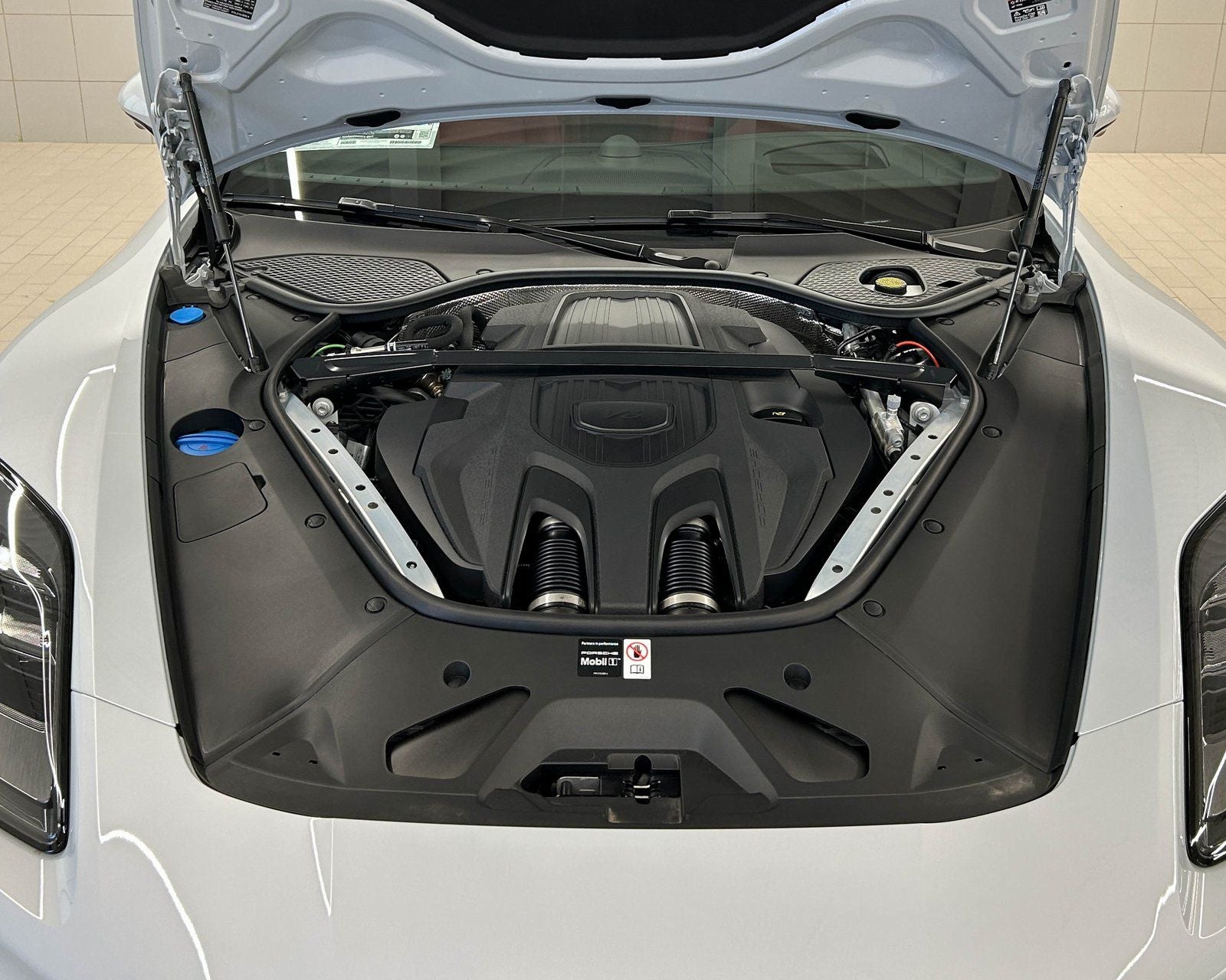 2026 Porsche Panamera 4