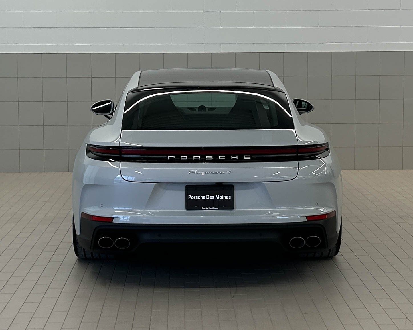 2026 Porsche Panamera 4