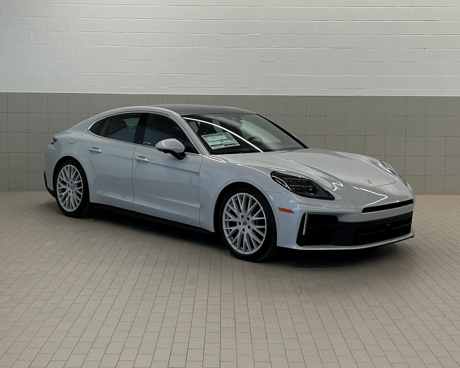 2026 Porsche Panamera 4