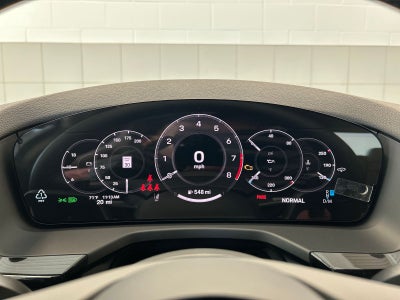 2026 Porsche Panamera 4