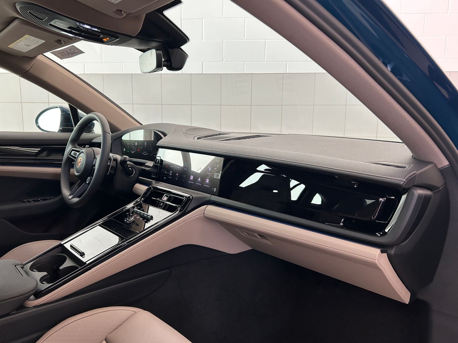 2026 Porsche Panamera 4
