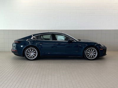 2026 Porsche Panamera 4