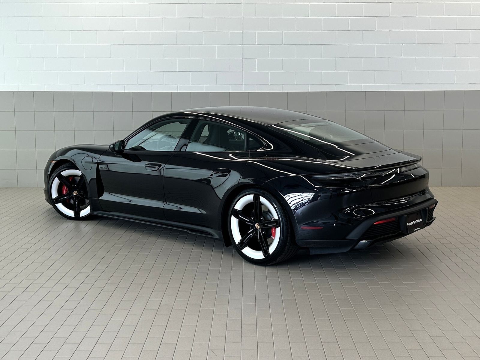 2026 Porsche Taycan 4S