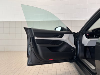 2025 Porsche Taycan 4S