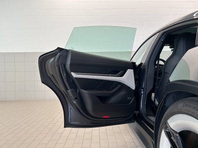 2025 Porsche Taycan 4S