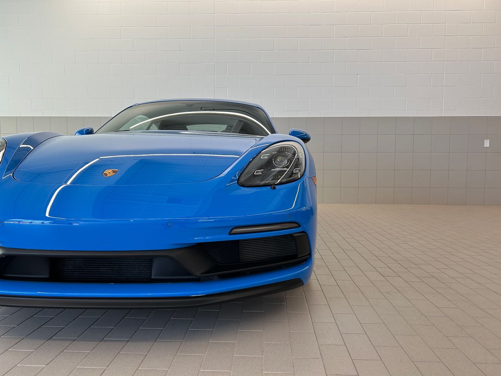 2025 Porsche 718 Cayman GTS