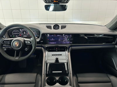 2026 Porsche Panamera GTS