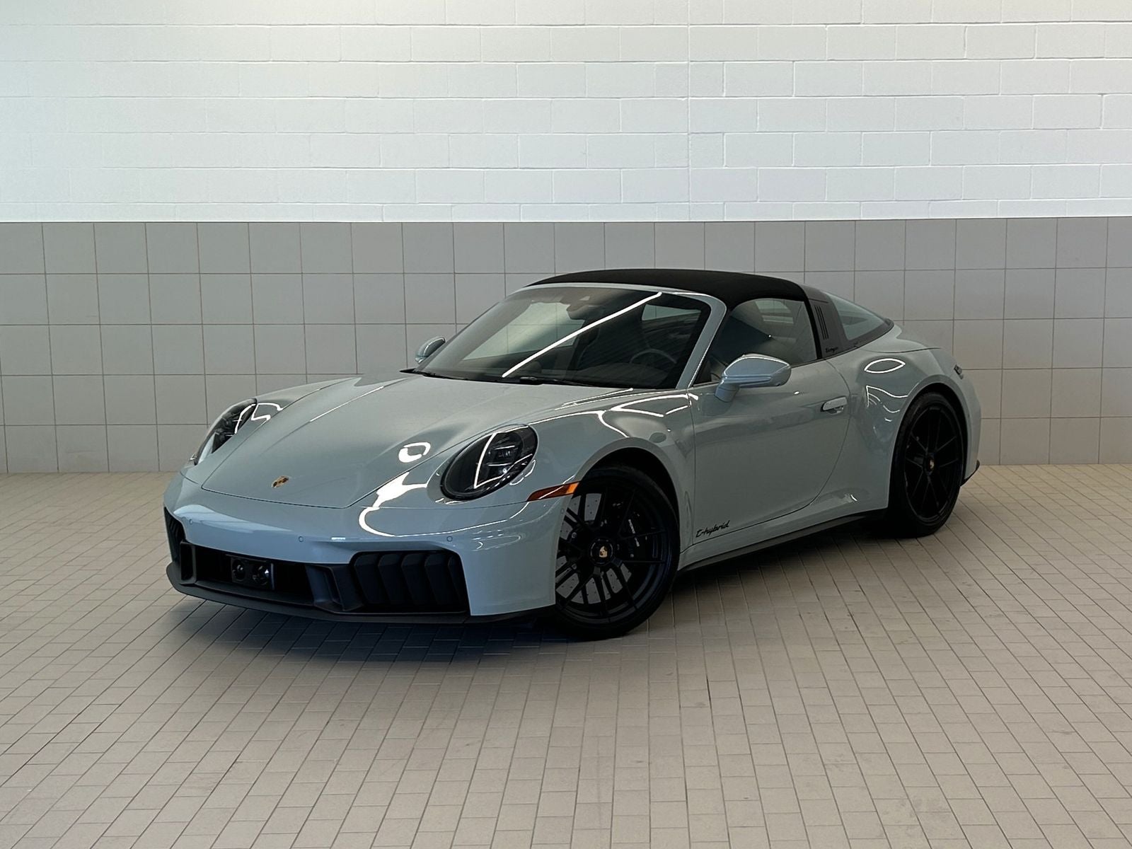 2025 Porsche 911 Targa 4 GTS