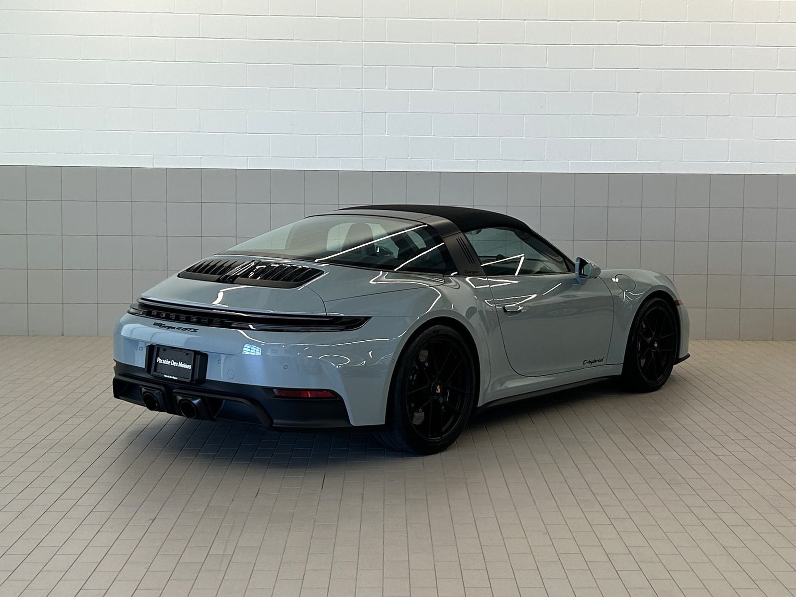 2025 Porsche 911 Targa 4 GTS