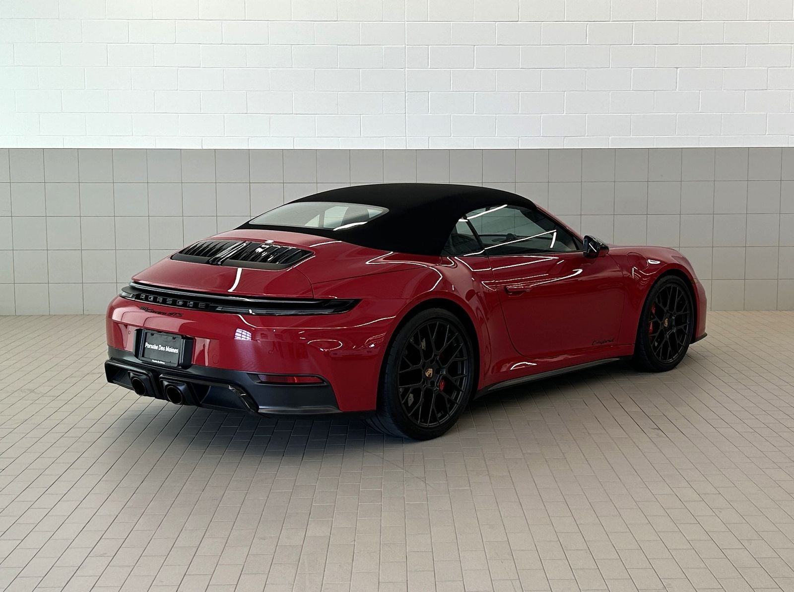 2025 Porsche 911 Carrera GTS