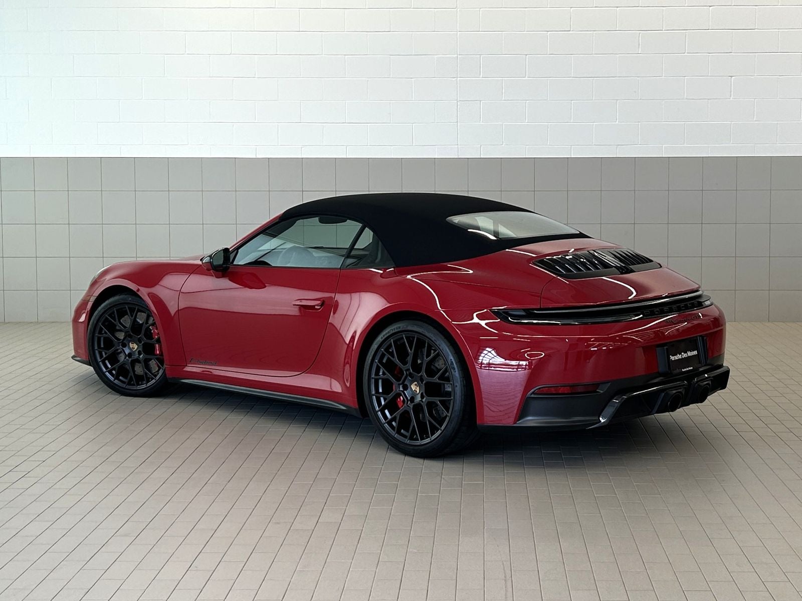 2025 Porsche 911 Carrera GTS