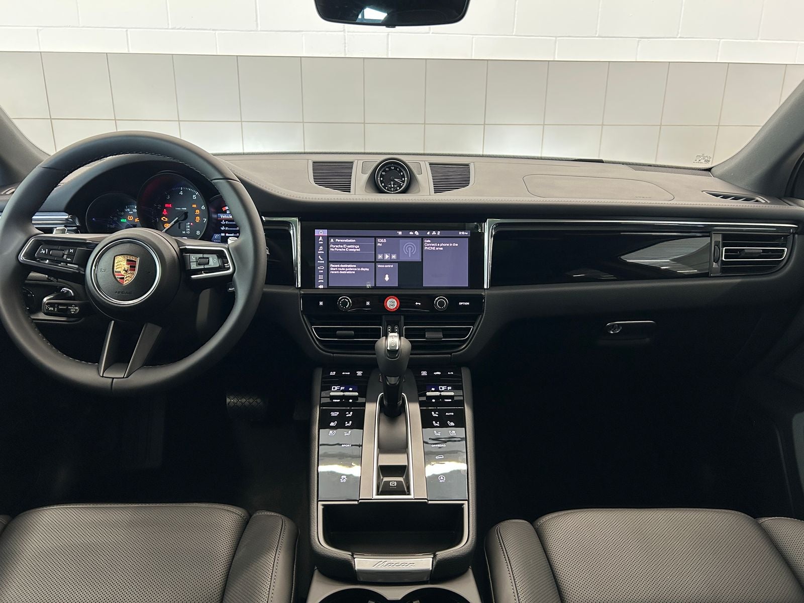2026 Porsche Macan AWD