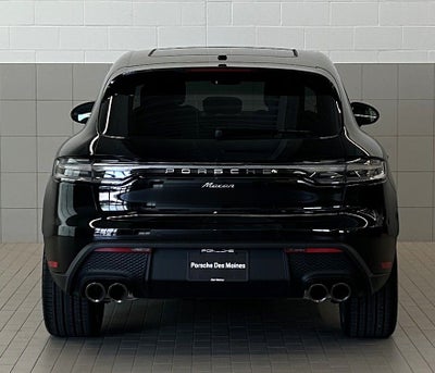 2026 Porsche Macan AWD