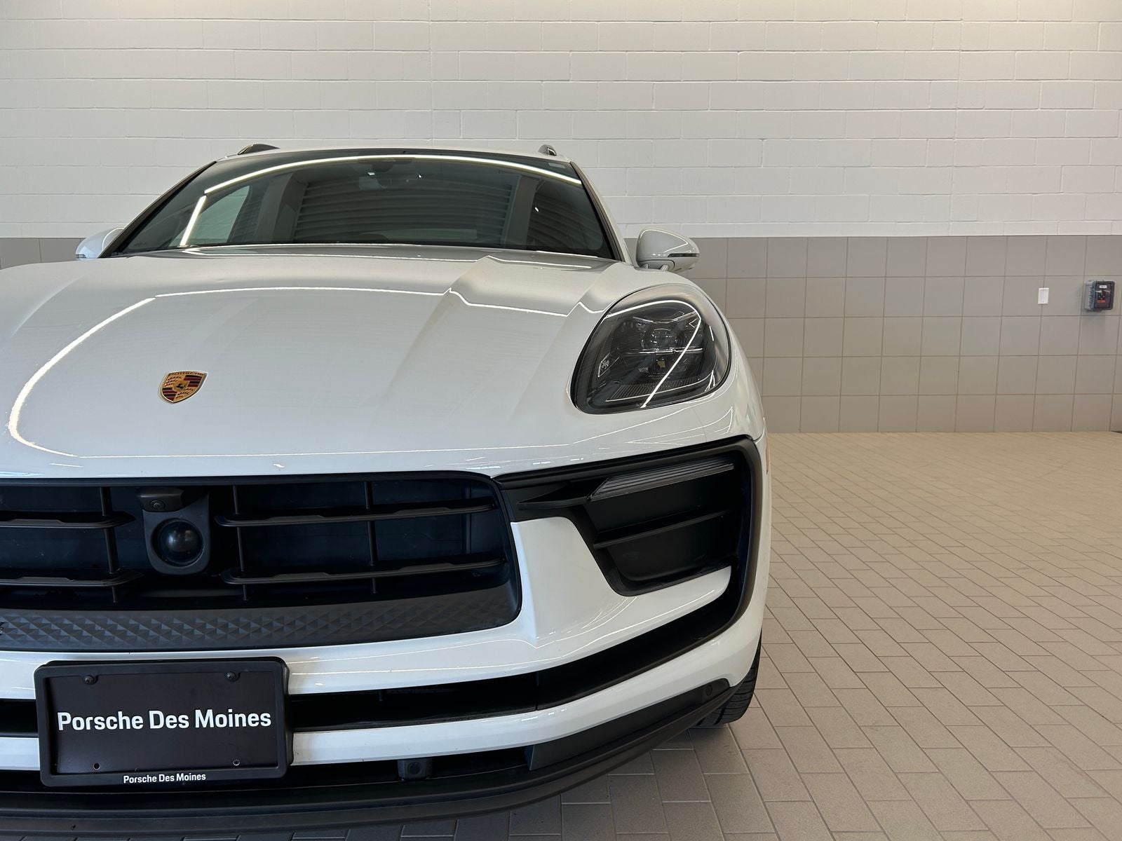 2022 Porsche Macan AWD