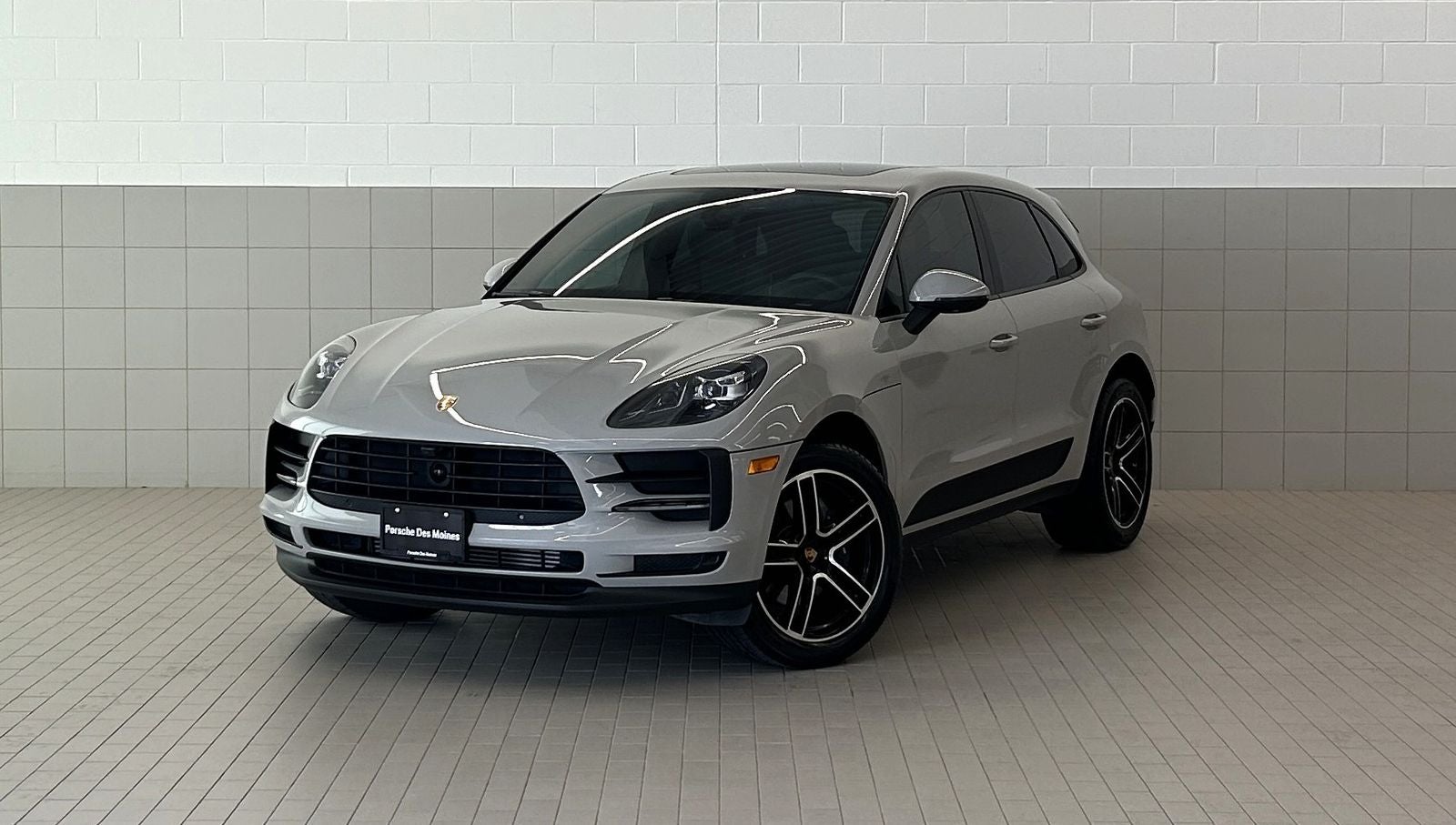 2021 Porsche Macan AWD