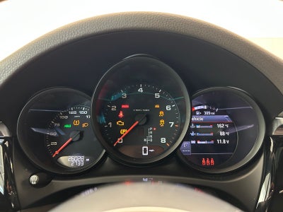 2021 Porsche Macan AWD