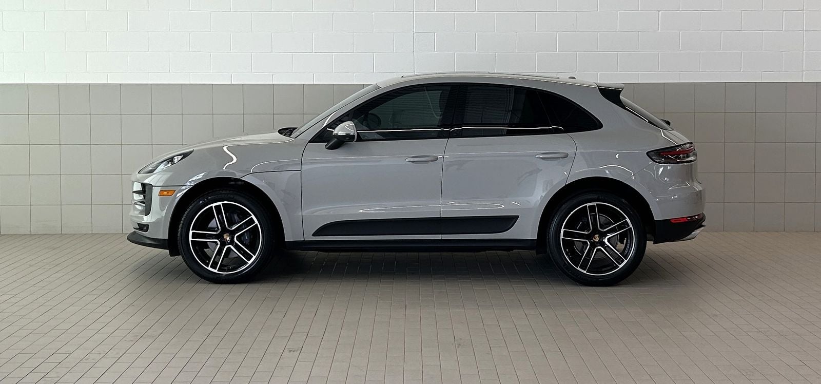 2021 Porsche Macan AWD