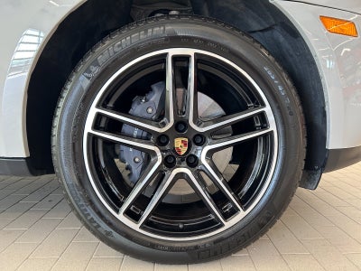 2021 Porsche Macan AWD