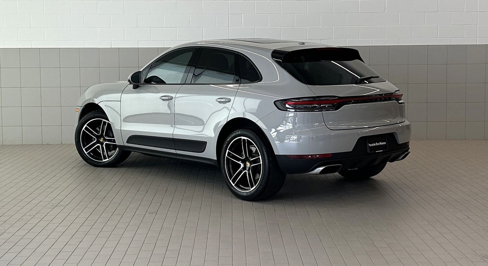 2021 Porsche Macan AWD