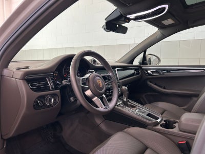 2021 Porsche Macan AWD