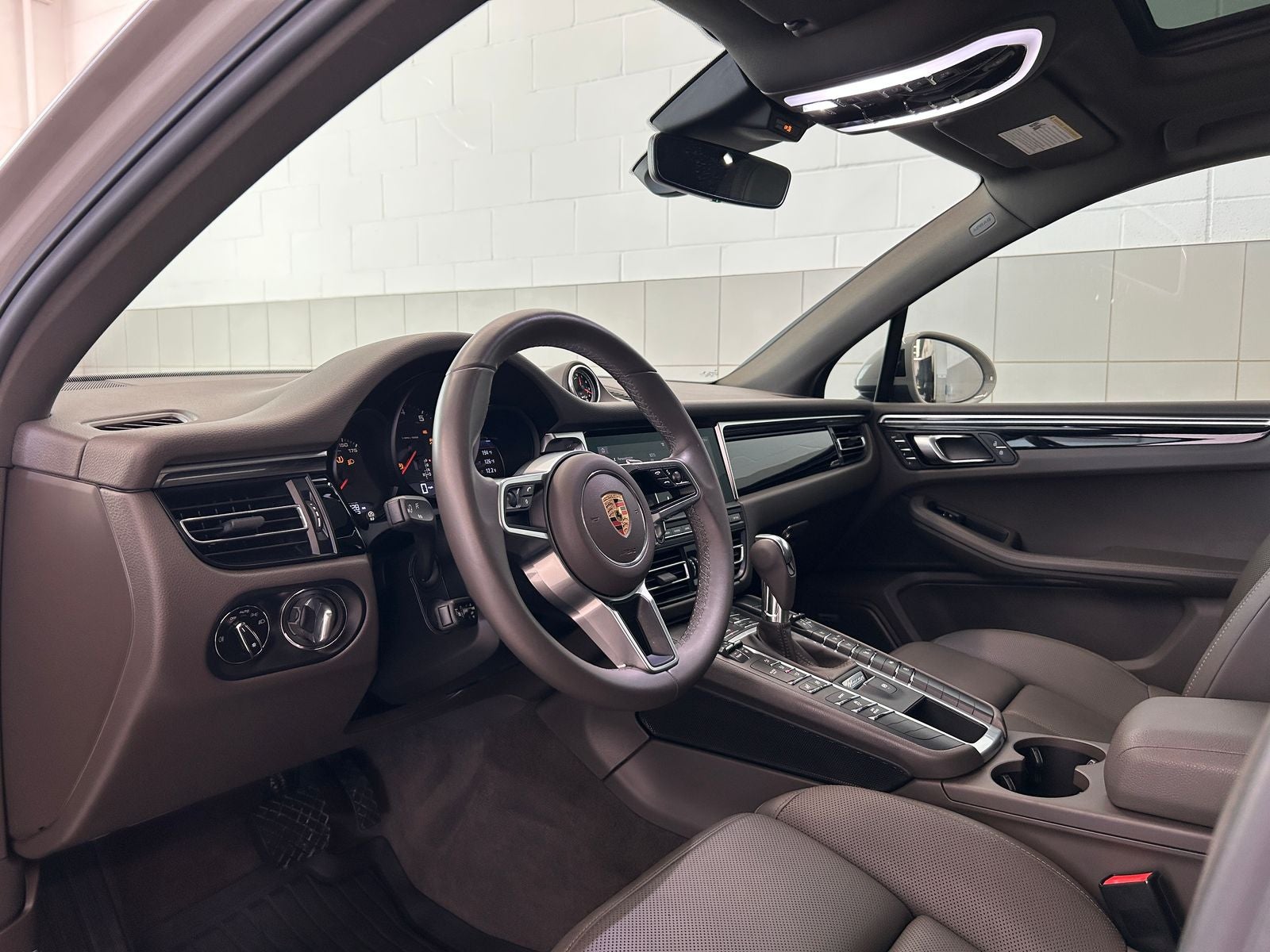 2021 Porsche Macan AWD