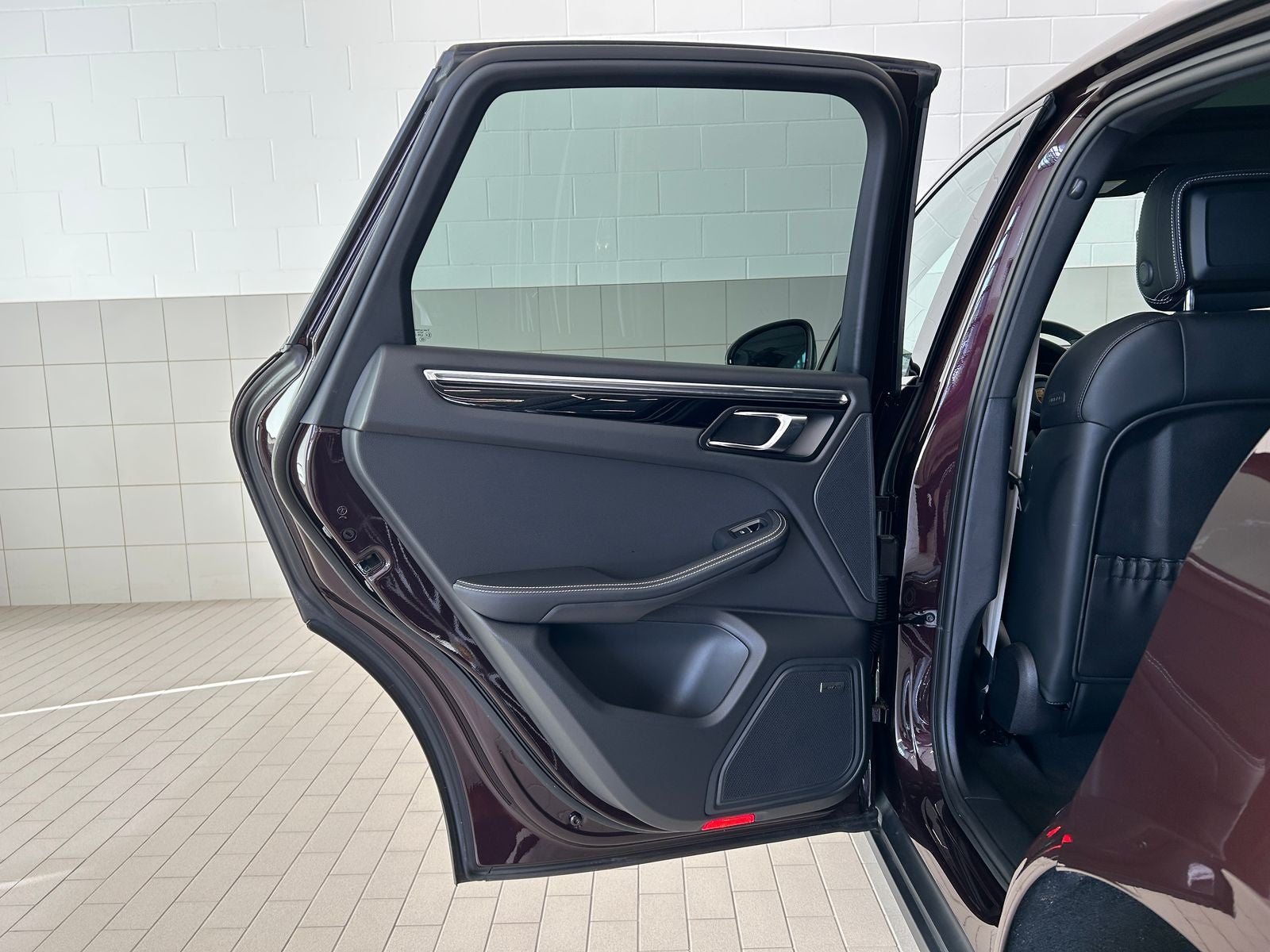 2026 Porsche Macan T