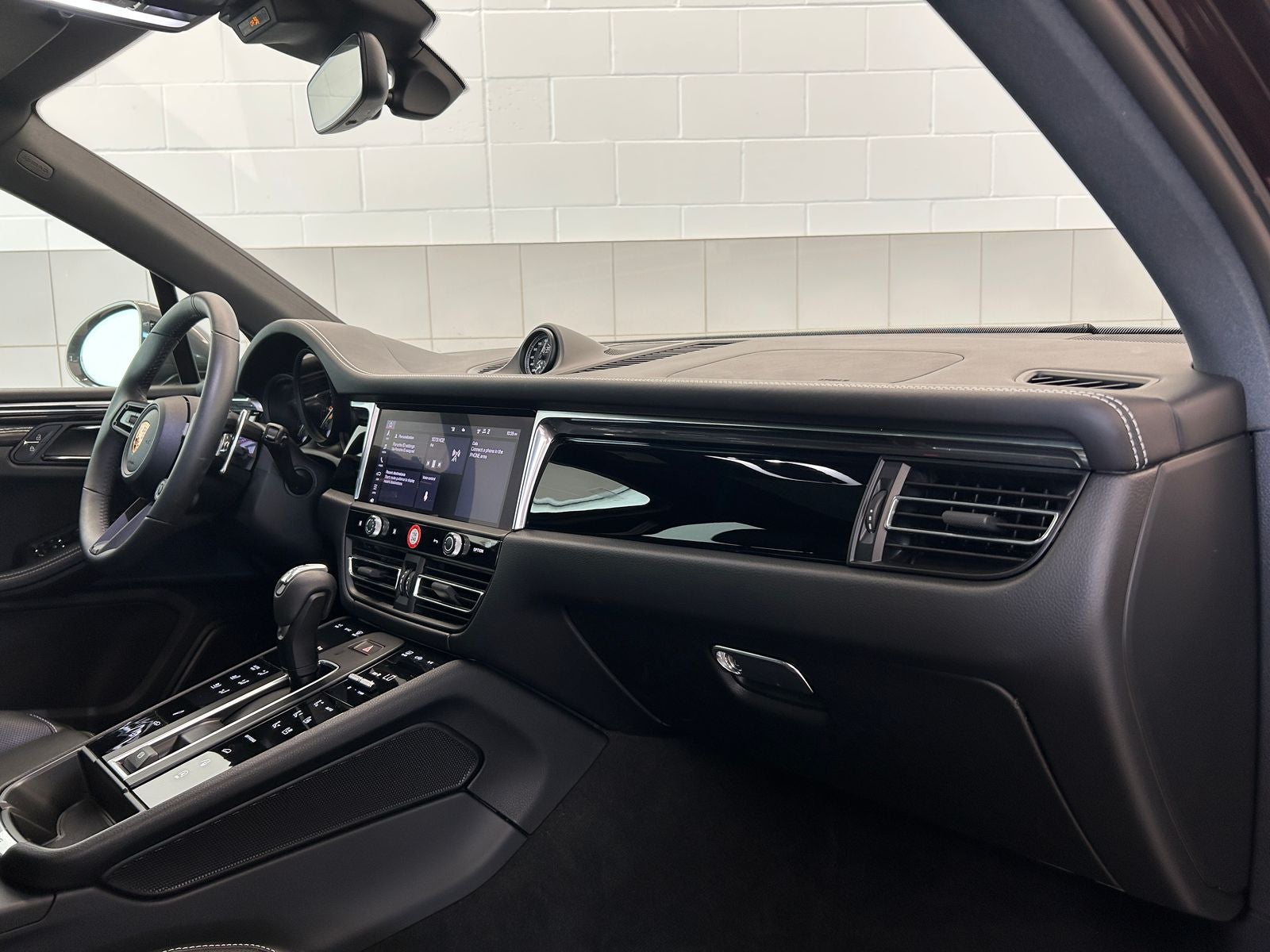 2026 Porsche Macan T