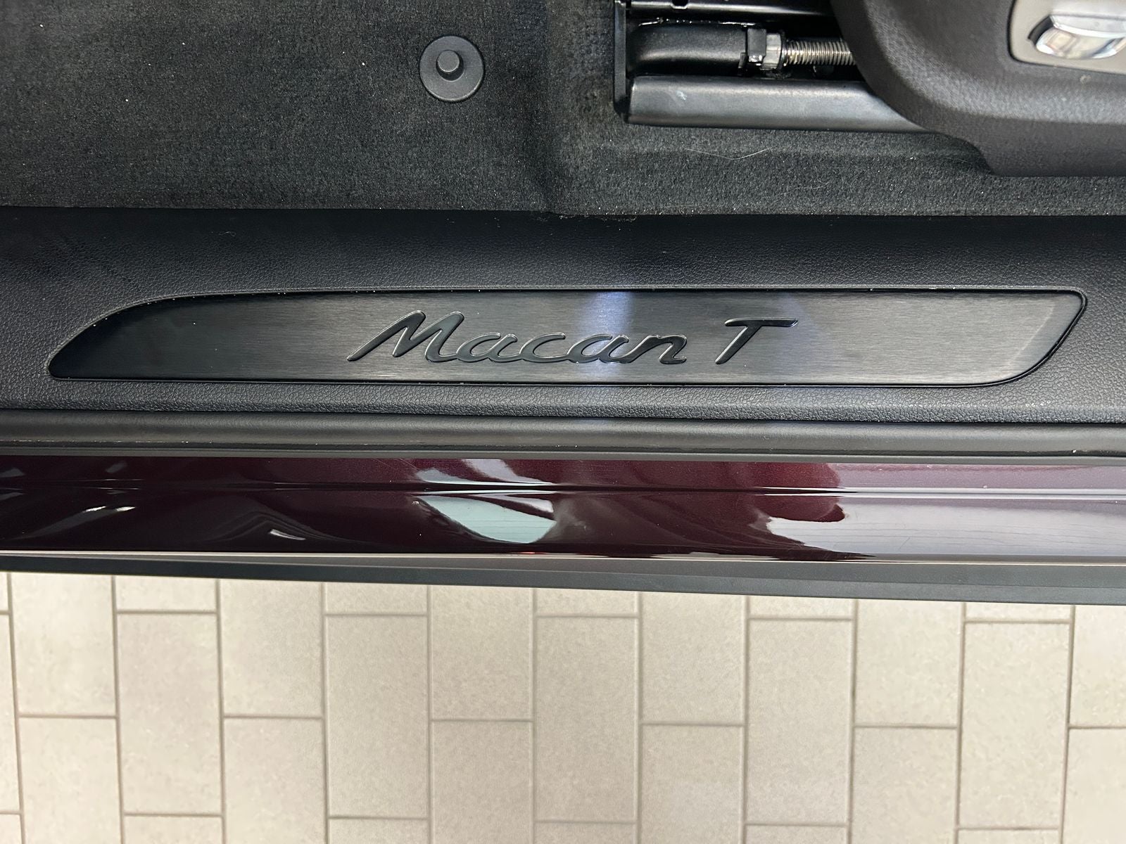 2026 Porsche Macan T