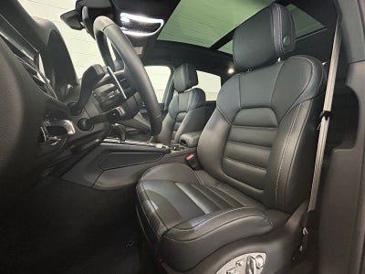 2026 Porsche Macan T