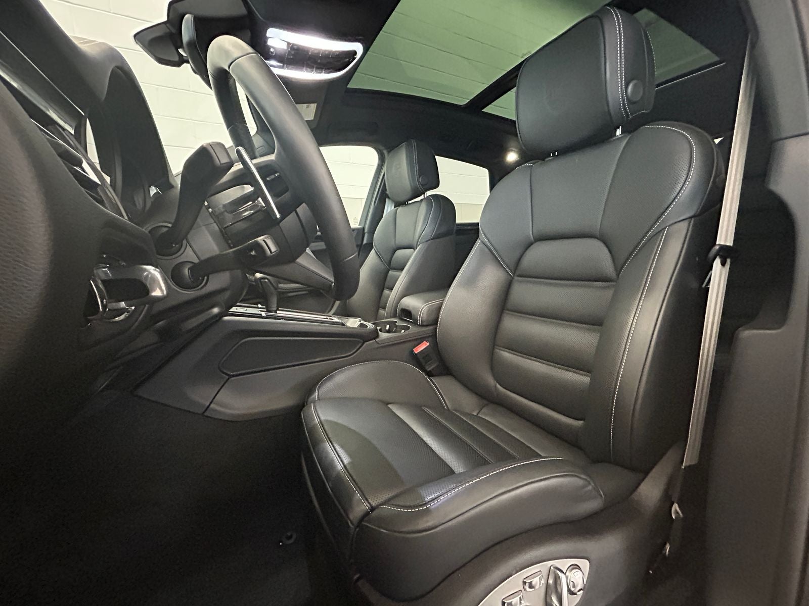 2026 Porsche Macan T
