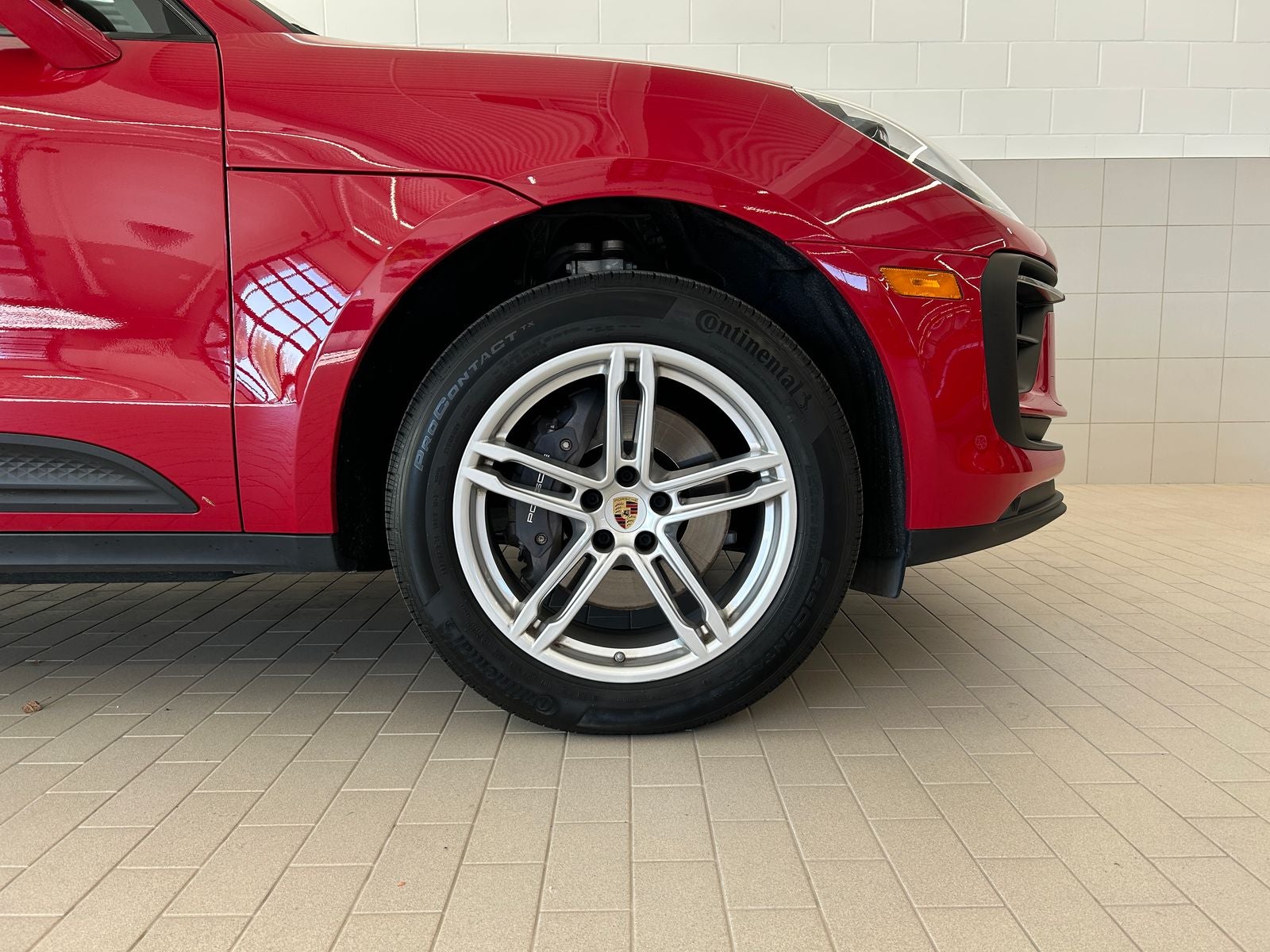 2022 Porsche Macan AWD