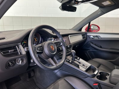 2022 Porsche Macan AWD