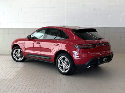 2022 Porsche Macan AWD
