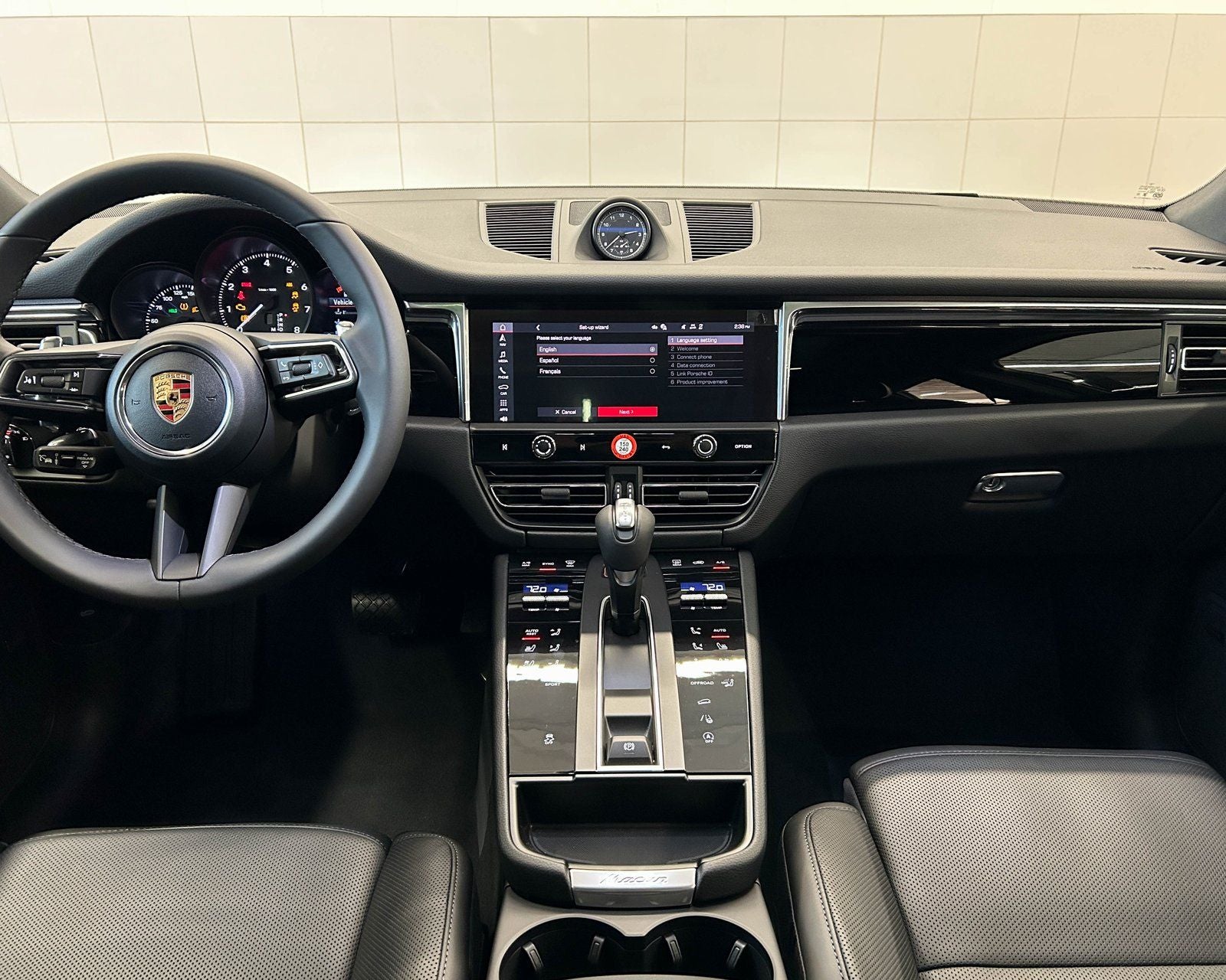 2026 Porsche Macan AWD