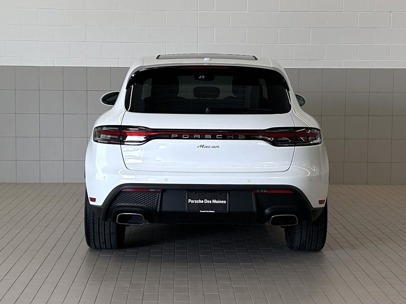 2026 Porsche Macan AWD