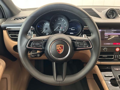 2026 Porsche Macan AWD