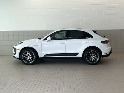 2026 Porsche Macan AWD