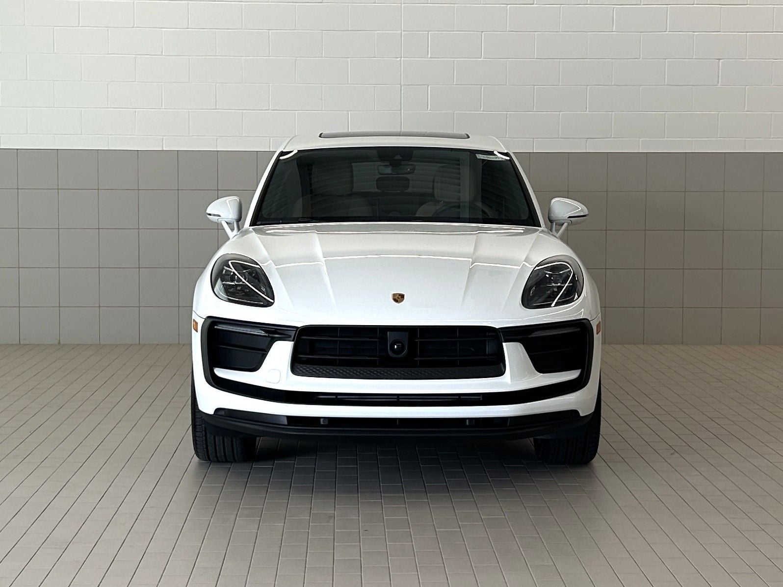 2026 Porsche Macan AWD