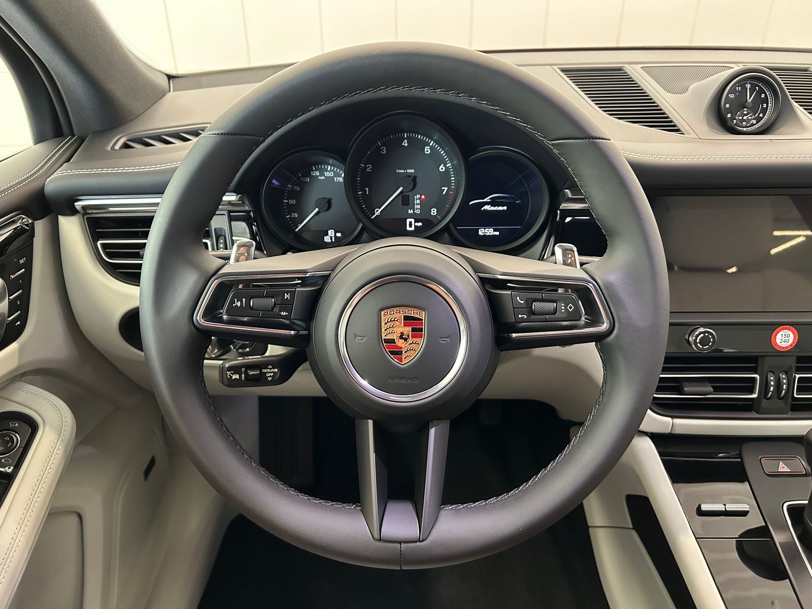 2026 Porsche Macan AWD