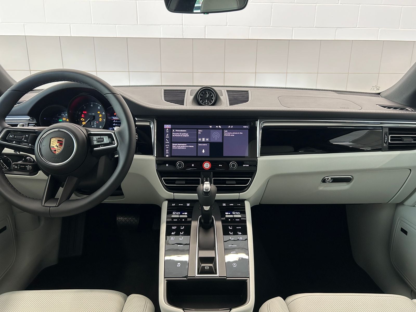 2026 Porsche Macan AWD