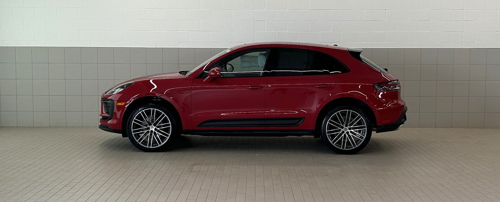 2026 Porsche Macan AWD