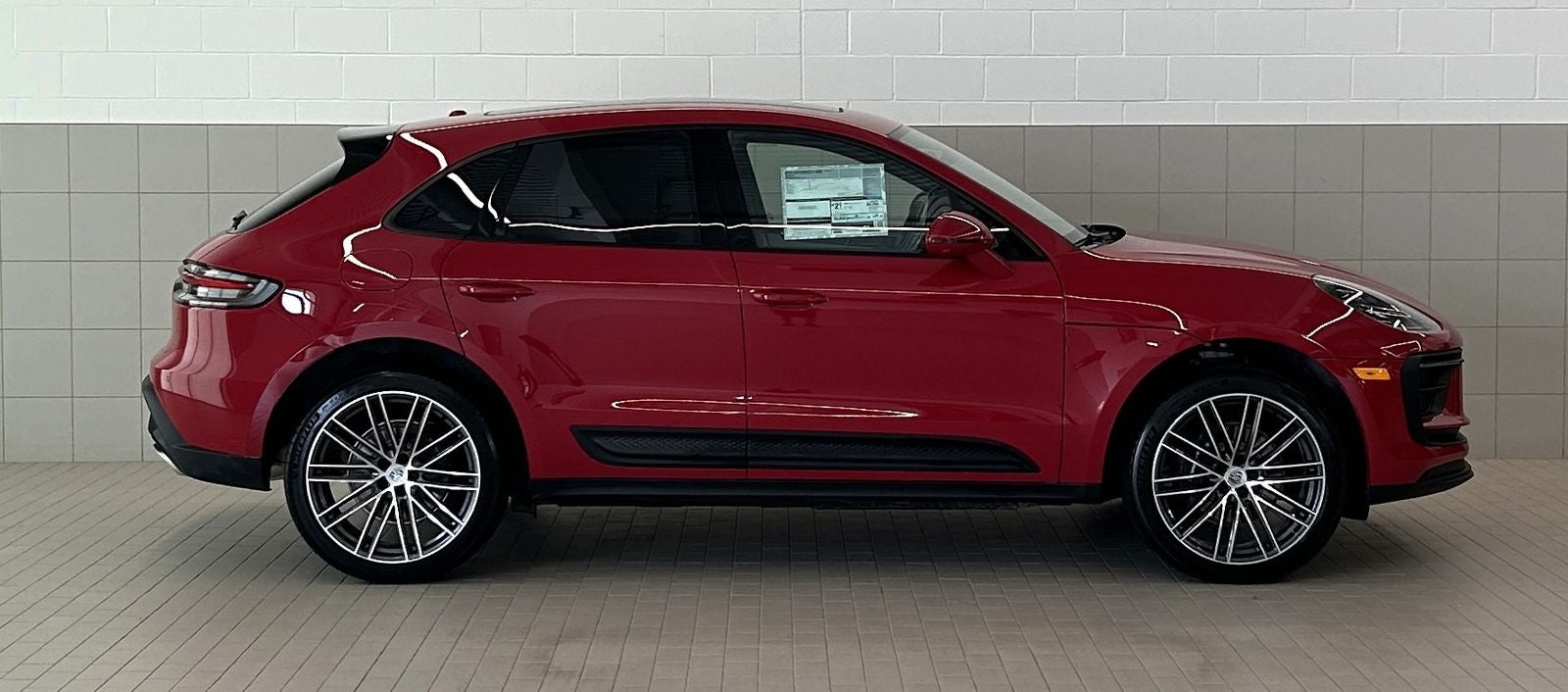 2026 Porsche Macan AWD
