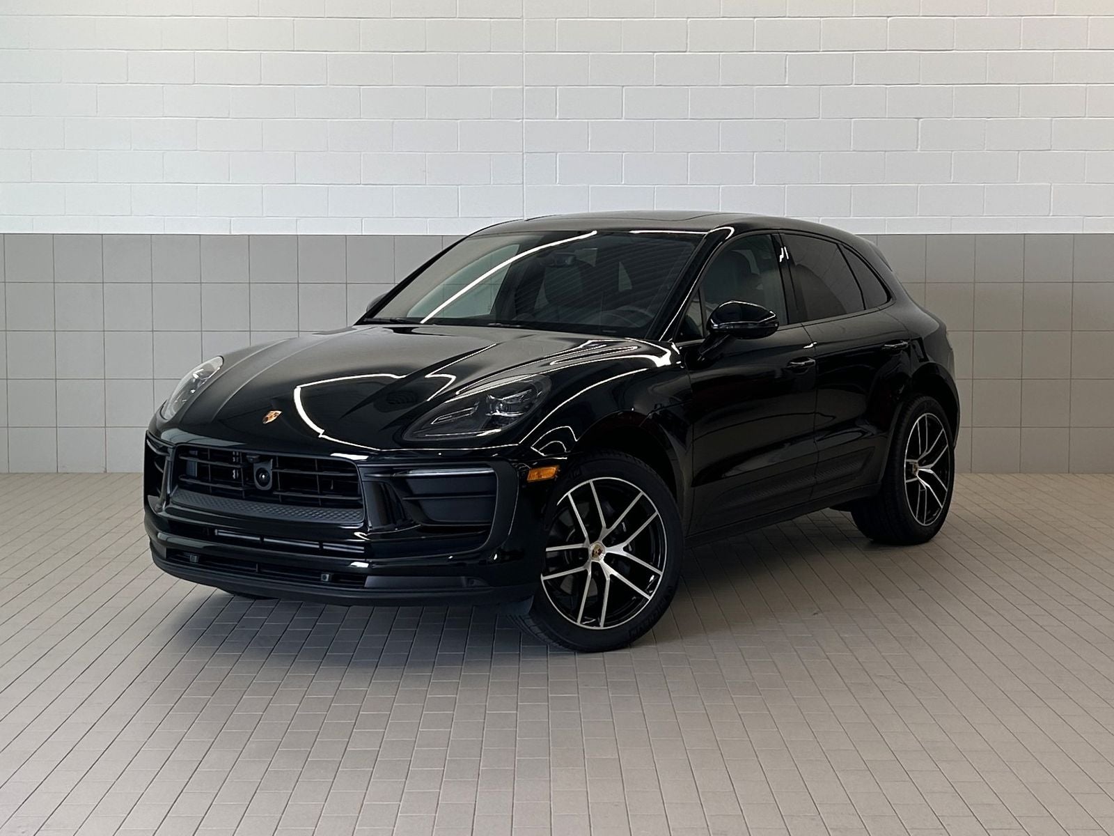 2025 Porsche Macan T