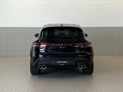 2025 Porsche Macan T