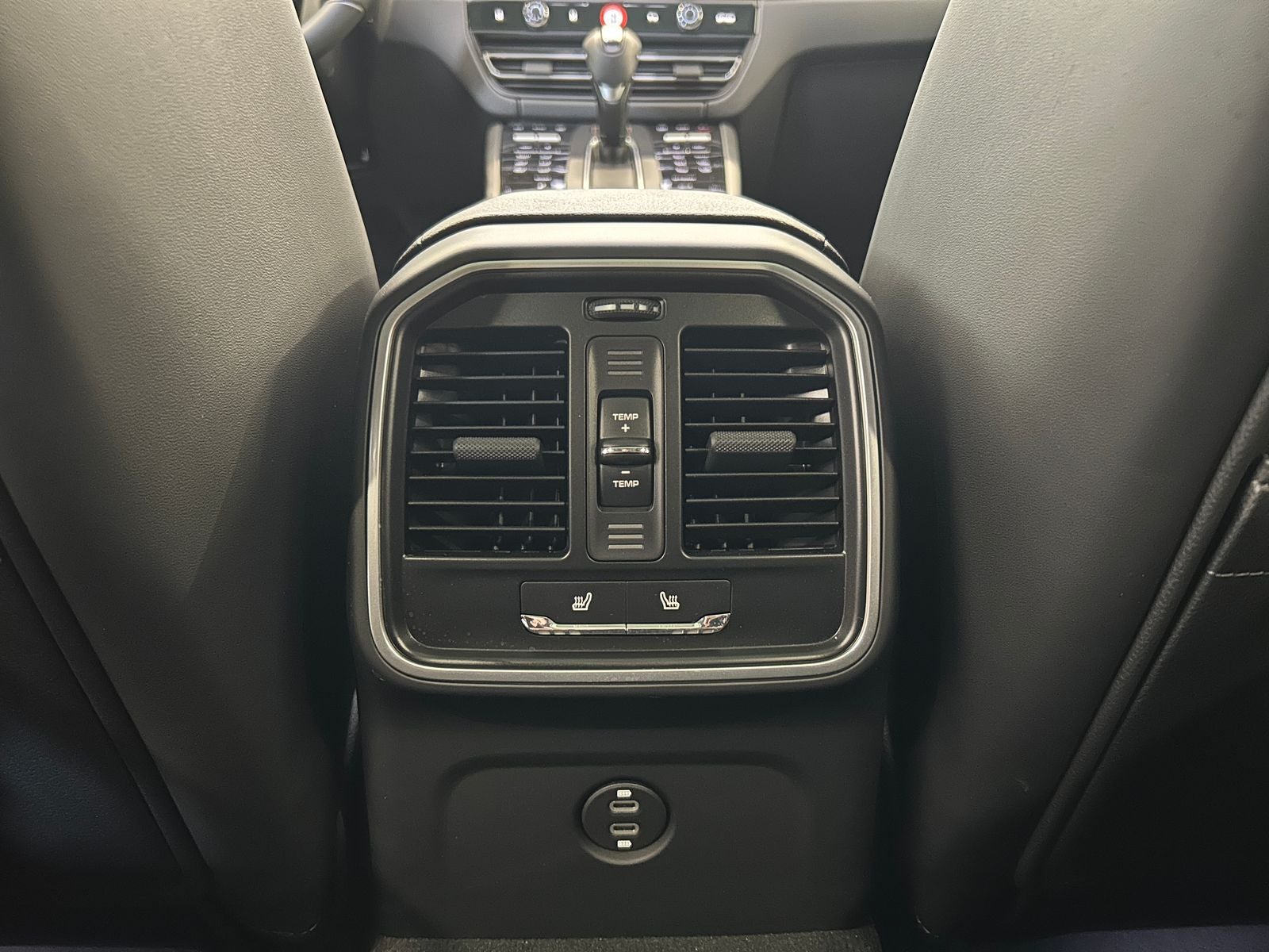 2025 Porsche Macan T