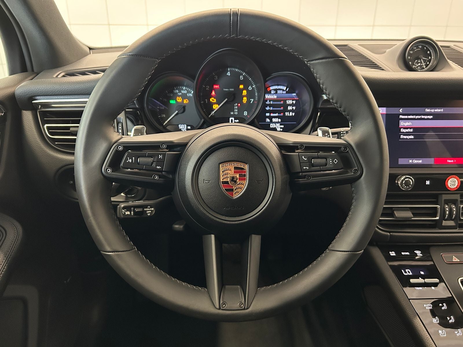 2025 Porsche Macan T