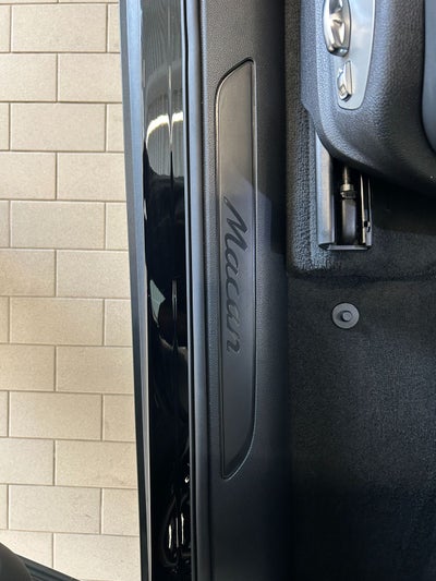 2025 Porsche Macan T