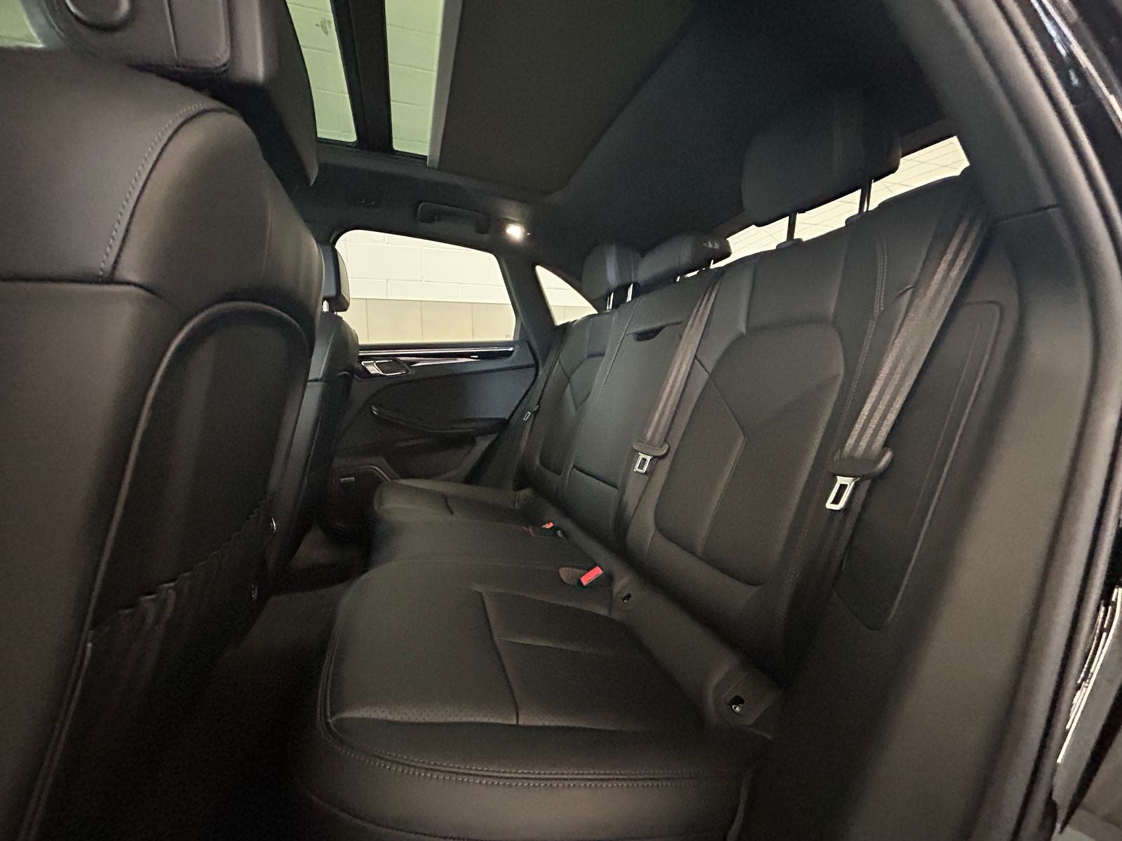 2025 Porsche Macan T